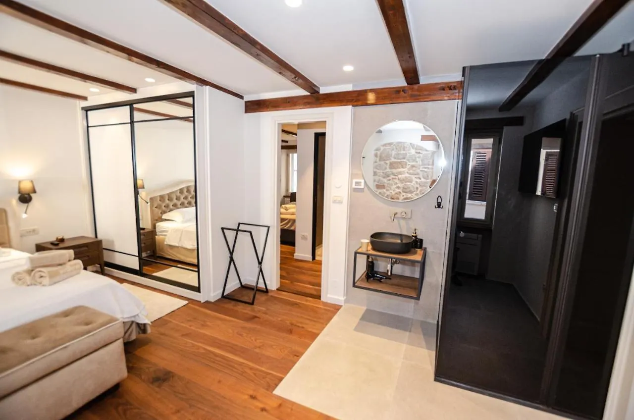 Anfora Deluxe Apartment Rovigno 0*,  Croazia