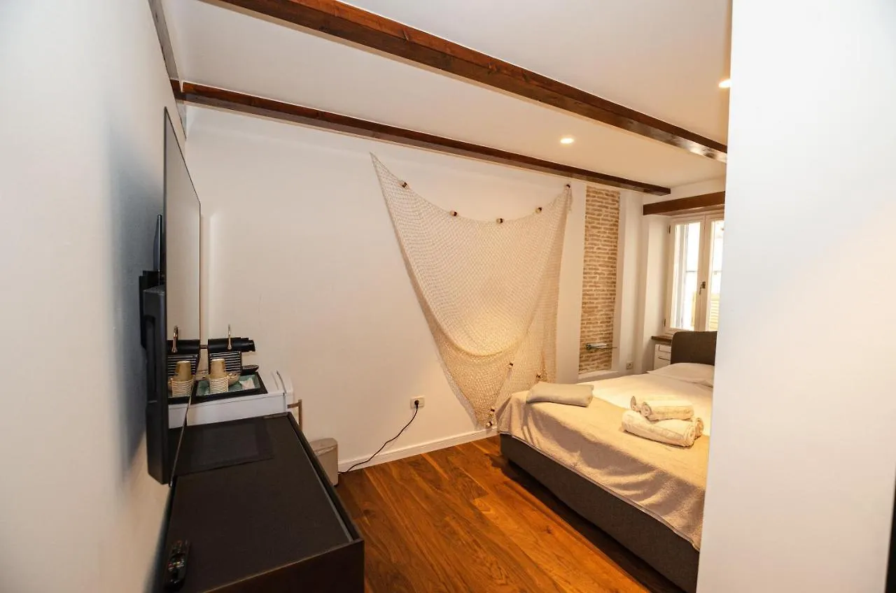 Anfora Deluxe Apartment Rovinj 0*,  Croatia